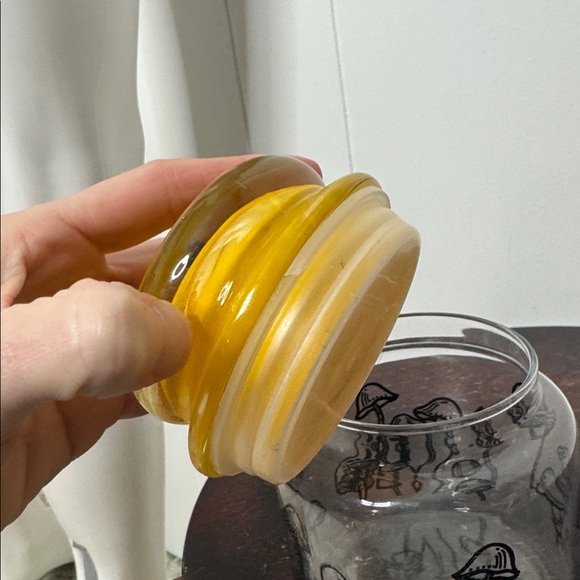 Vintage mushroom jar with lid - Picture 4 of 6